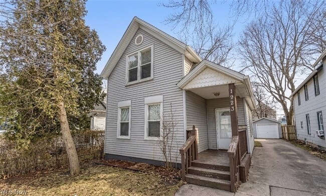 Photo - 1923 W 77th St