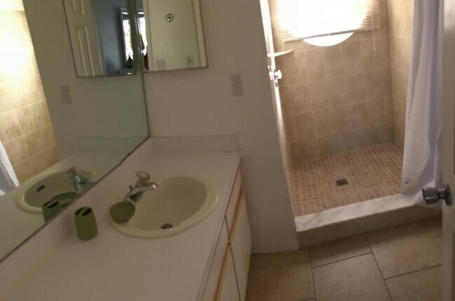 2480 Sweetwater Club Cir Unit 98