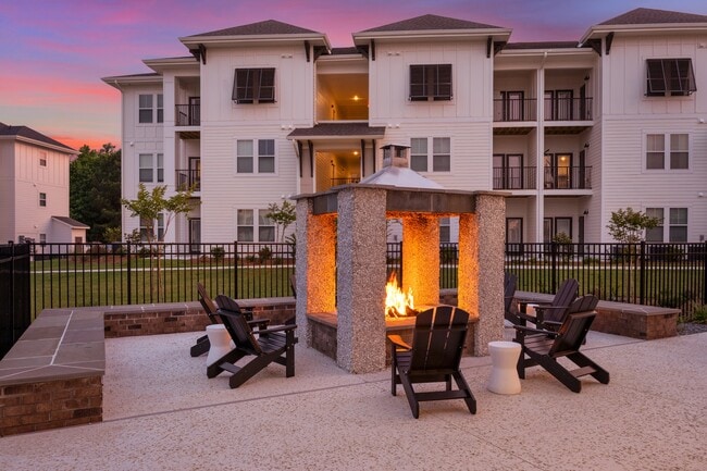 Photo - Monument at Ocean and Main