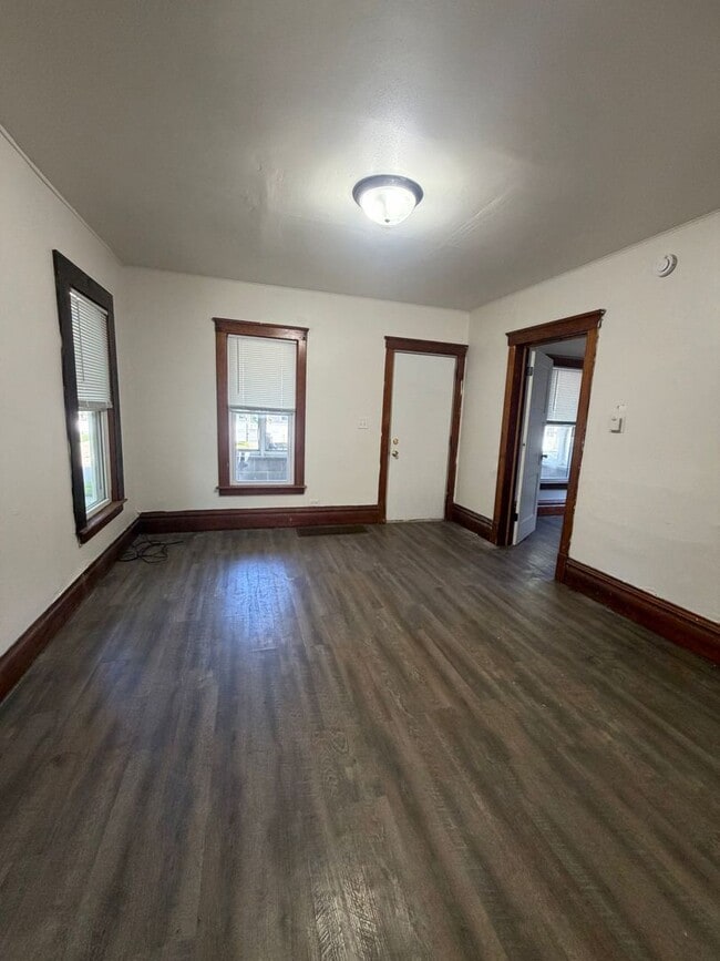 Photo - 733 Garfield Ave
