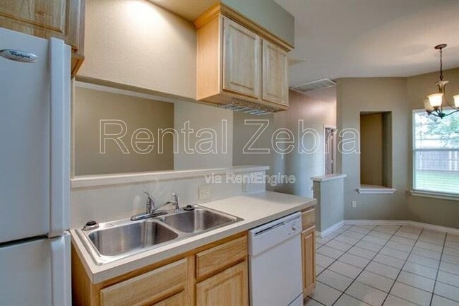 Photo - 1804 Alanbrooke Dr