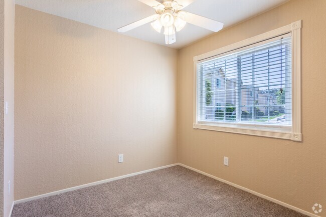 2 Bedroom - Dining Area