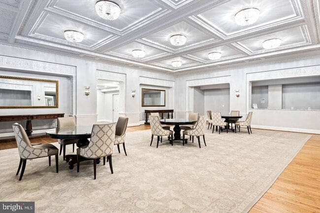 Photo - 1701 16th St NW Unit 204