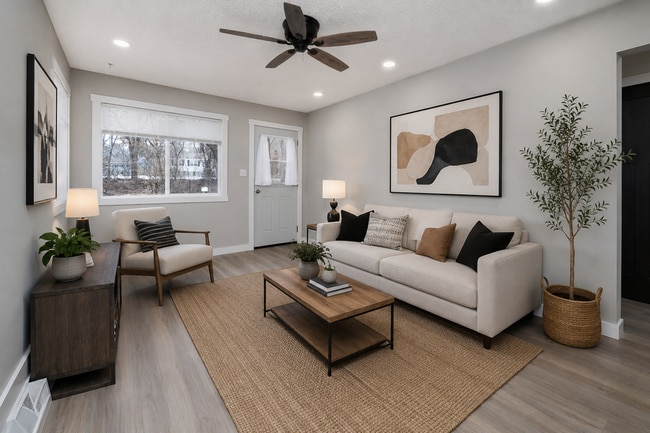 Photo - 927-933 Park Ave W Unit 933