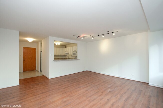 Photo - 211 E Ohio St Unit 804