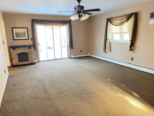 Photo - 38 Edmunds Ln