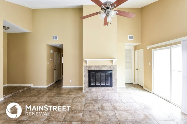 Photo - 6929 Trail Lake