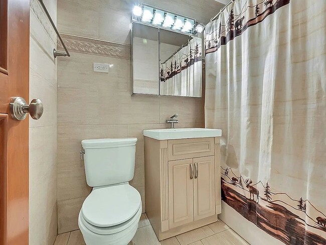 555 Kappock St Unit 7A