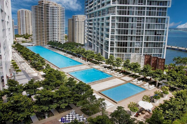 Photo - 475 Brickell Ave Condominio