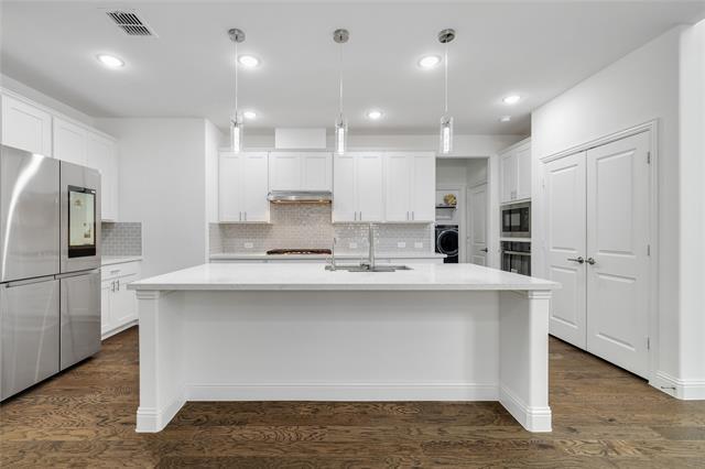 Photo - 1921 Bristol St