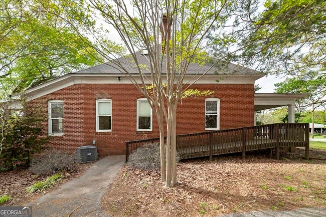 Photo - 960 Jackson St