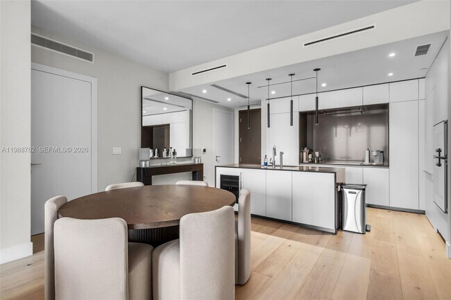 Photo - 300 Biscayne Blvd Way Unidad 2605W