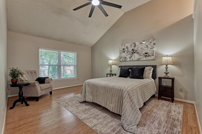 Photo - 71 Breezy Point Pl