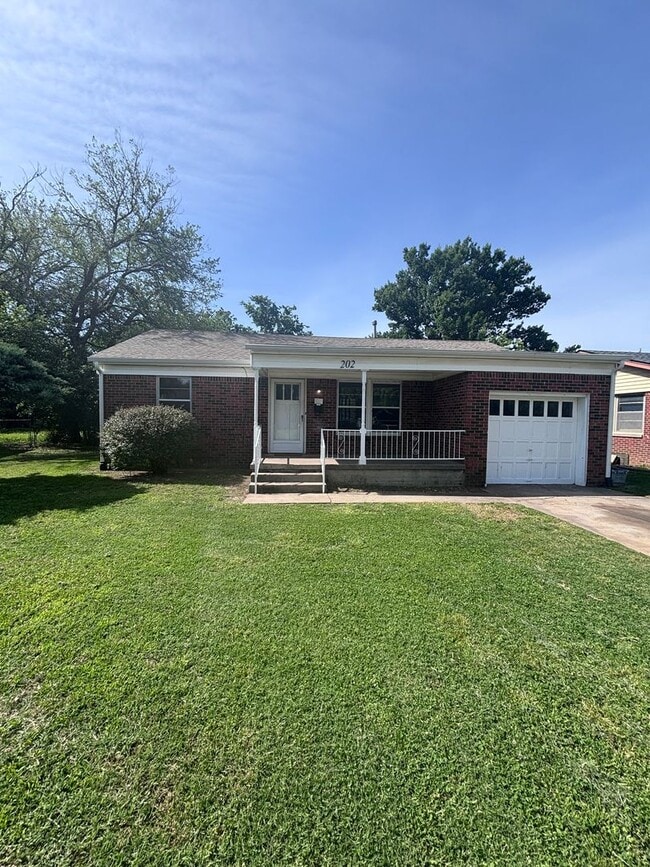 Building Photo - 2 Bed/1 bath home near Norman North