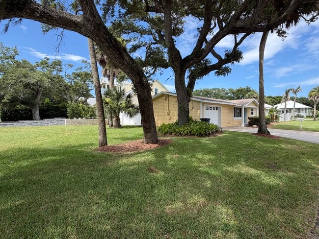 Photo - 104 Oakwood Ave