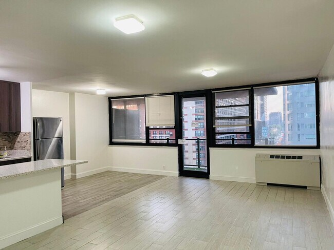 Photo - 280 Marin Blvd