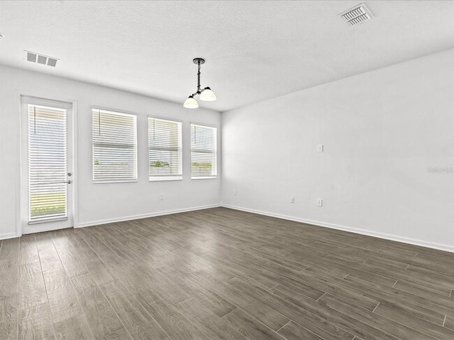 Photo - 2952 Armstrong Ave