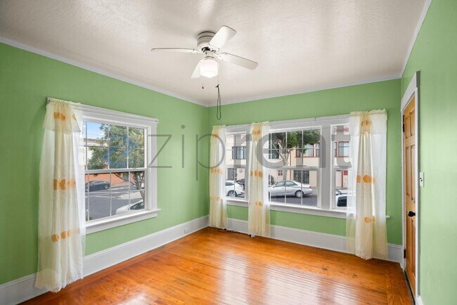 Photo - 130 Templeton Ave