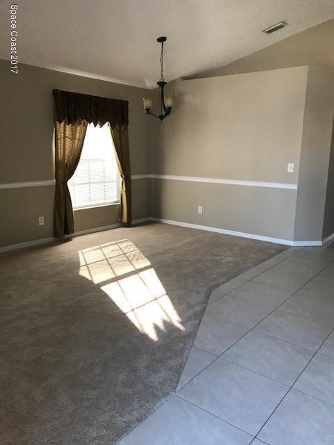 Photo - 934 Shaw Cir