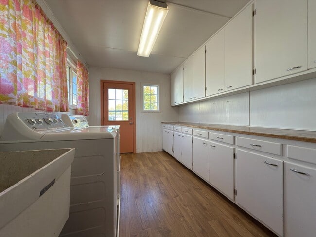 Photo - 8907 E Boone Ave