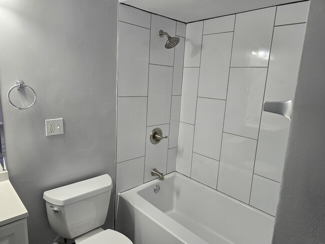 477 1/2 Spring Rd
