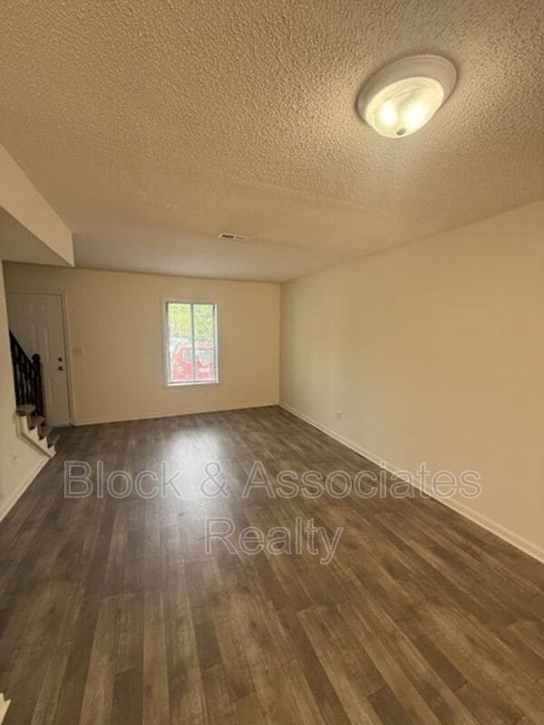Photo - 605 Sunset Ave Unit Apt 7