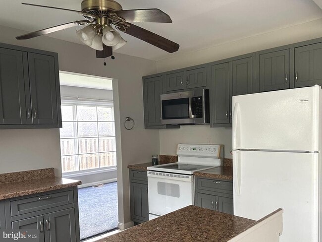 Photo - 8614 Dunbrook Ln