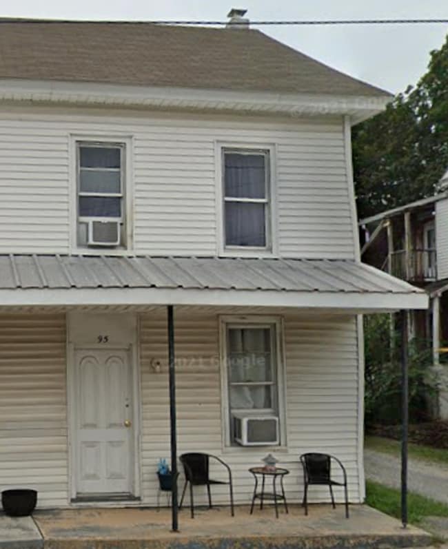 Building Photo - Coming Soon - Charming 3 Bedroom, 1 Bath H...
