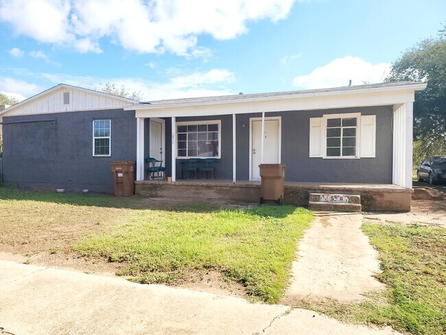 Photo - 1518 Sycamore St