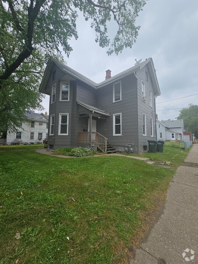 Building Photo - 604 Fillmore St Unit 604 Lower Rental