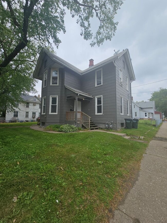 Building Photo - 604 Fillmore St Unit 604 Lower
