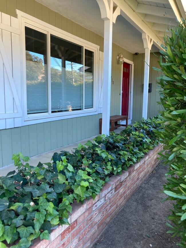 Photo - 2210 Las Gallinas Ave