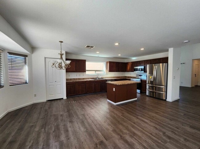 Photo - 42065 W Hillman Dr