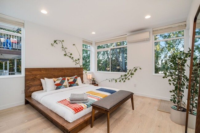 Photo - 673 Belmont Pl E Unidad ID1035944P