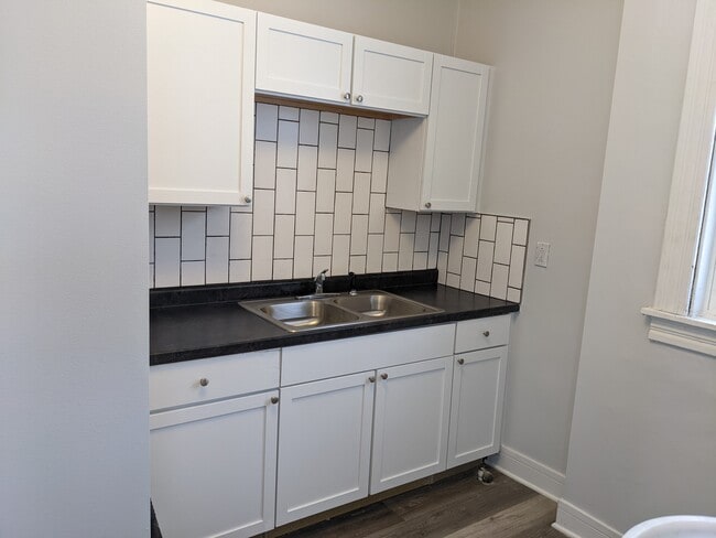 Cocina - 320 E Hickory St Unidad 1