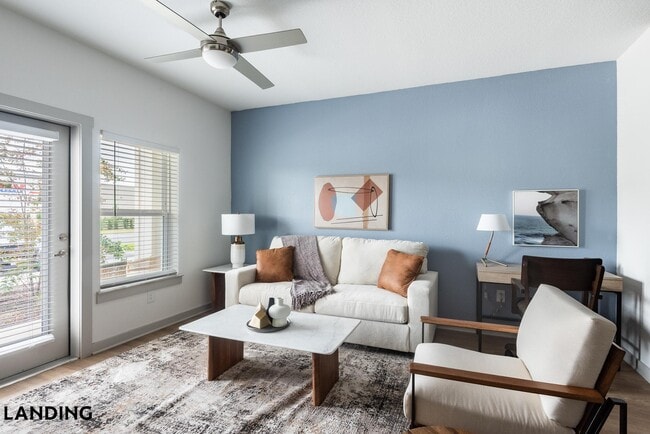 Building Photo - 12020 Brush Hl Rd Unit 3-107