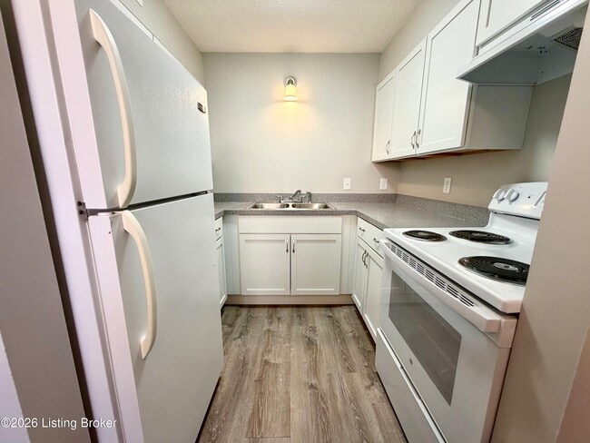 Photo - 1922 Silver St Unit 3