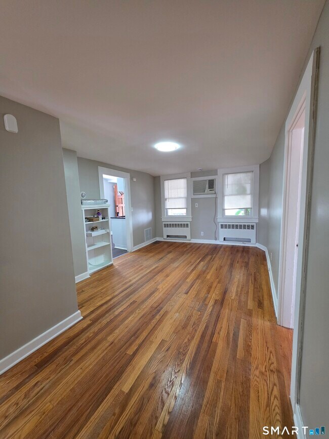 396 W Main St Unit 3