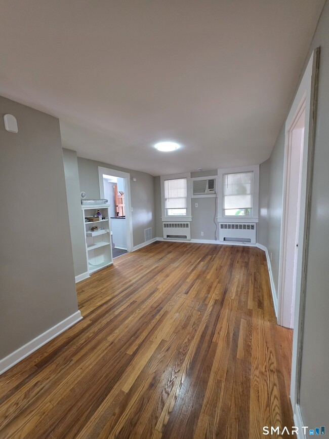 Photo - 396 W Main St Unit 3