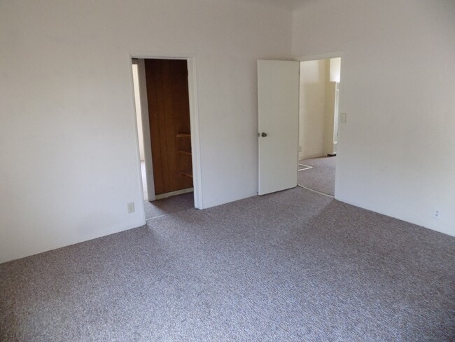 Photo - 735-745 Grand Ave Unit 745