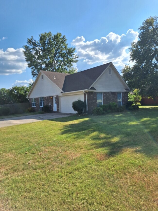 Photo - 8908 Rosewood Dr Casa