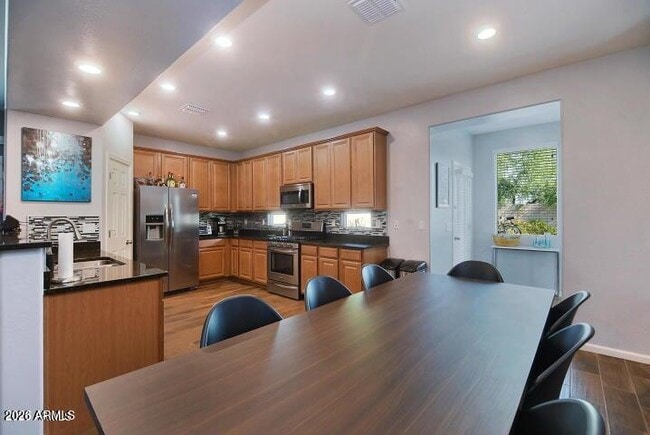 Photo - 854 E Dumbarton Ave