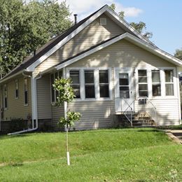 Building Photo - 1604 Franklin St Rental