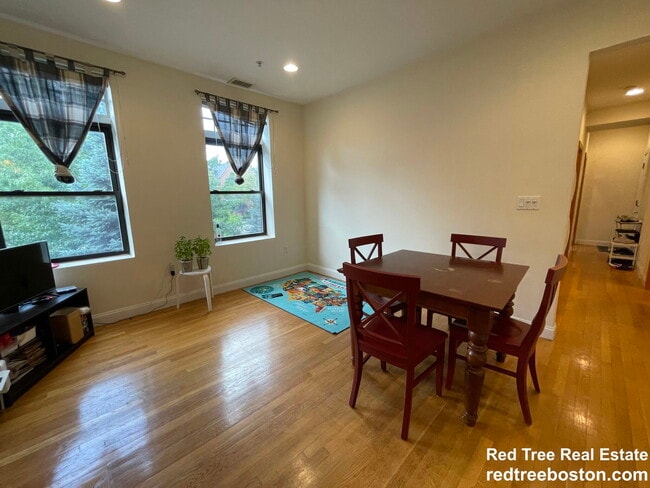 Photo - 1801 Beacon St Unit U5