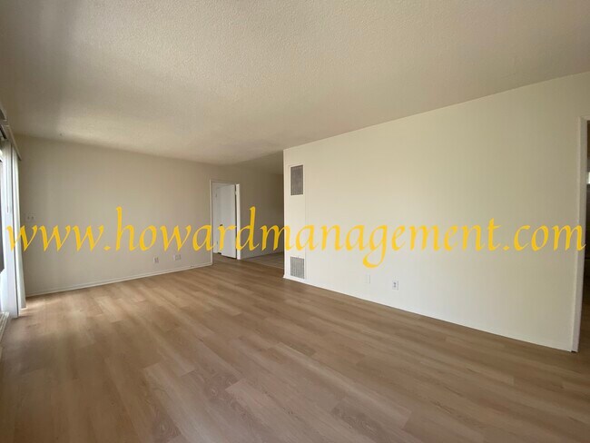 Photo - 1735 Franklin St Unit 2