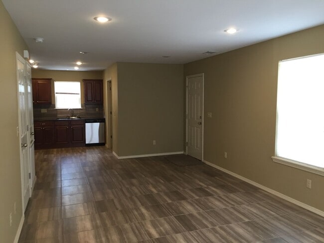 Photo - 209 N Independence Ave Unit B
