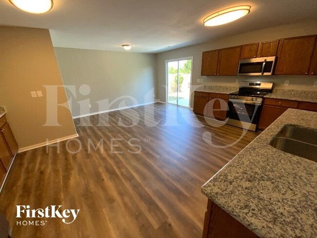 Photo - 1640 Rustic Arch Way