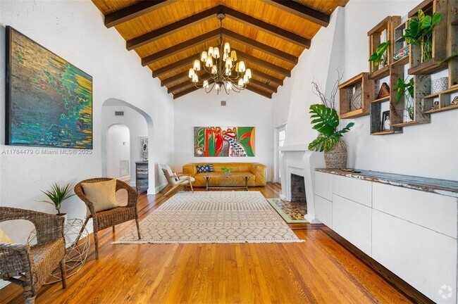 Building Photo - 438 Alcazar Ave Rental