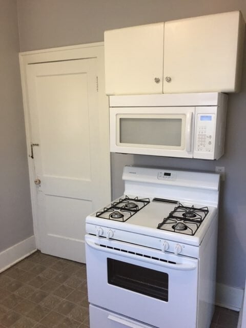 Photo - COMING SOON!! 2 bed 1 bath Moline home with garage!