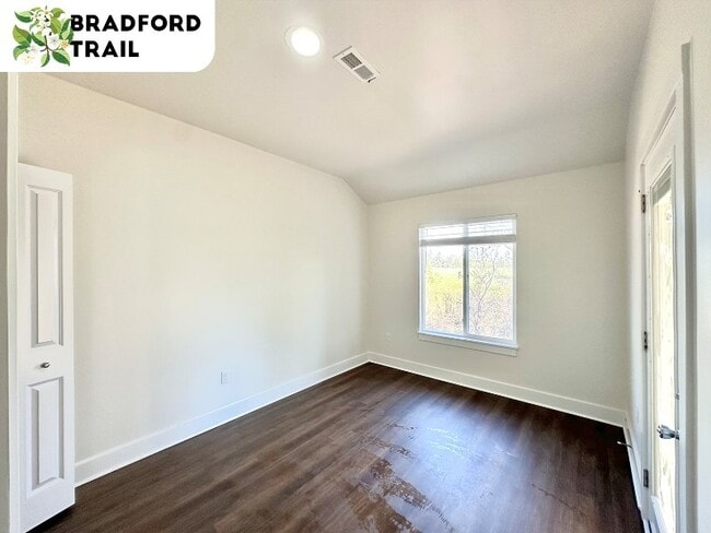 Photo - 1215 Corporate Dr Unidad 116